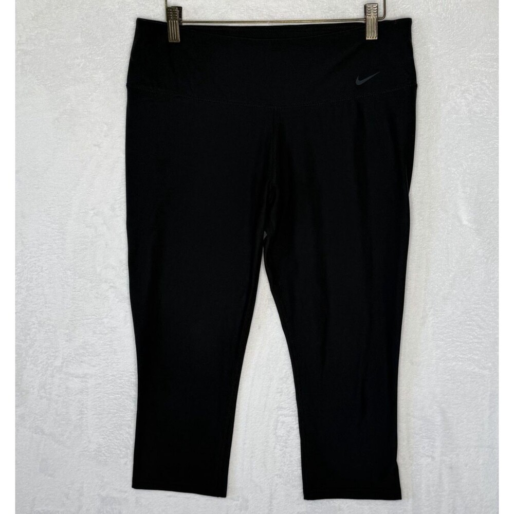 Nike Dri-Fit Yoga Capris Crop Pants Size L Active Athletic Black Stretch Capris